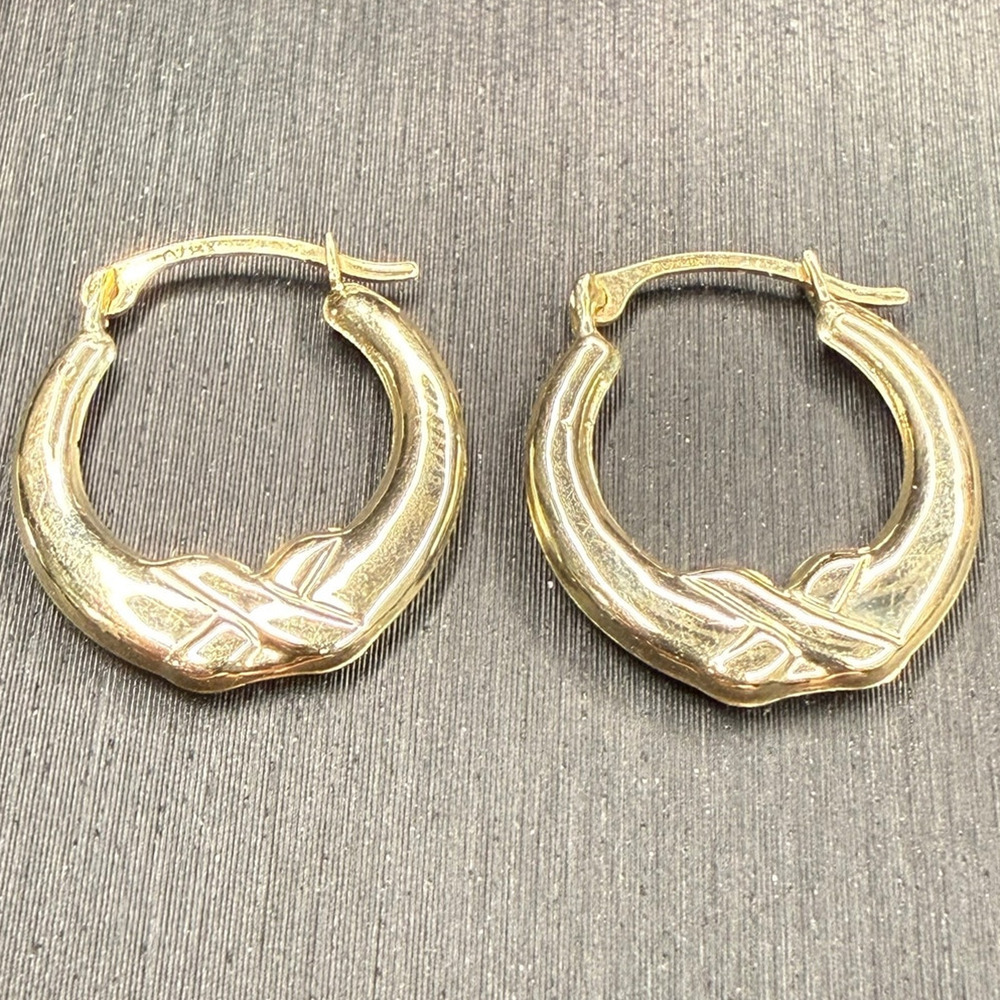 Solid 14k Solid Yellow Italian Gold Design Hoop Earrings 15mm - Picture 4 of 7